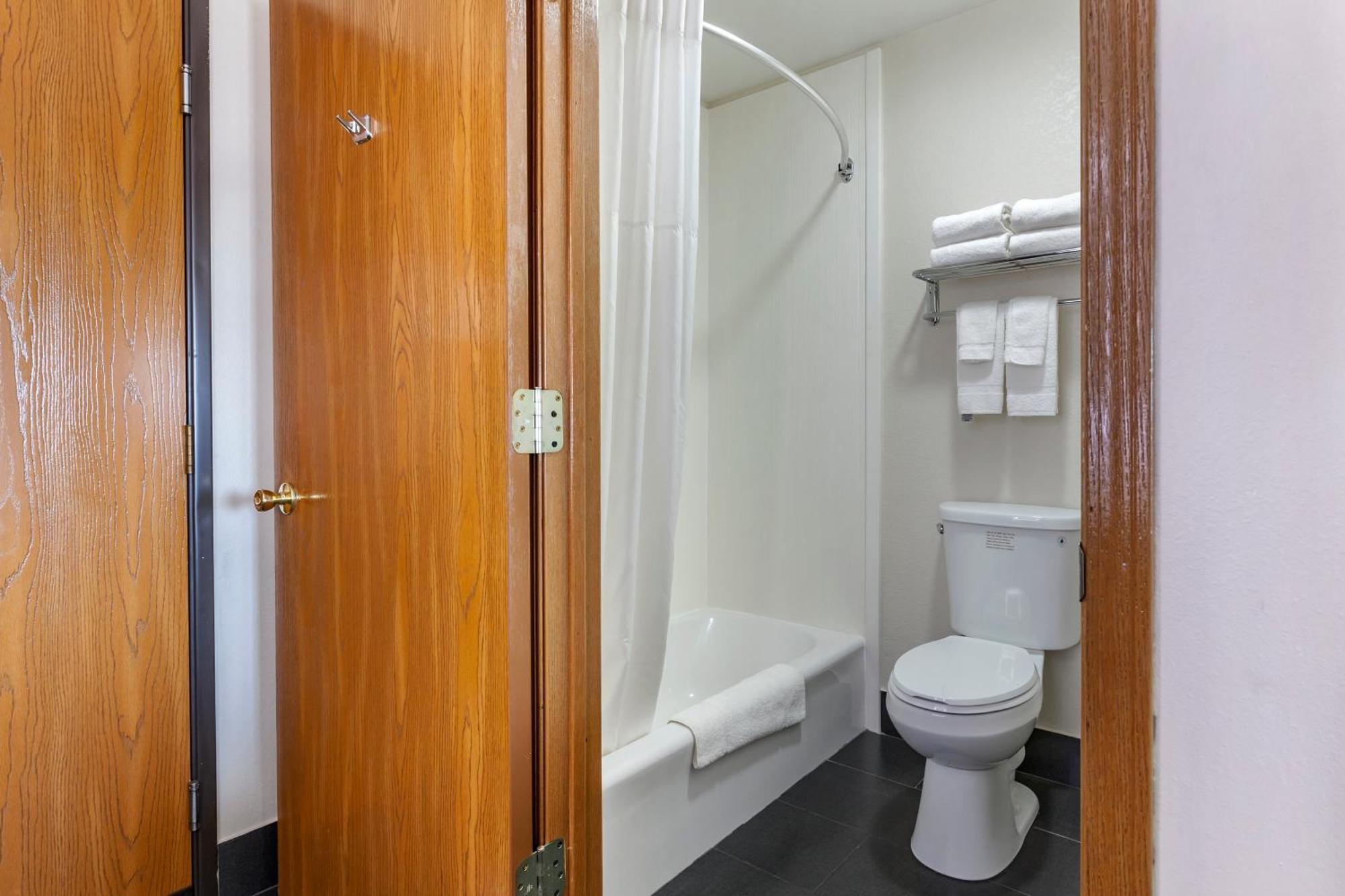 Quality Inn New London Zewnętrze zdjęcie