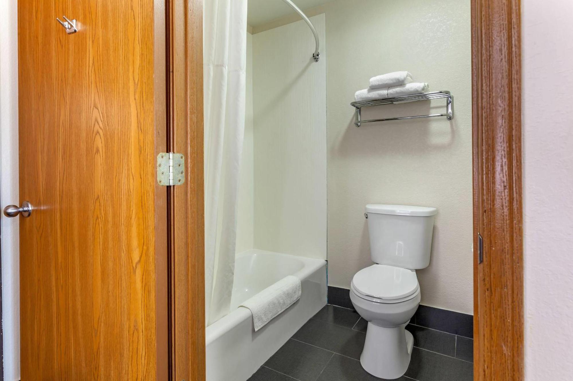Quality Inn New London Zewnętrze zdjęcie